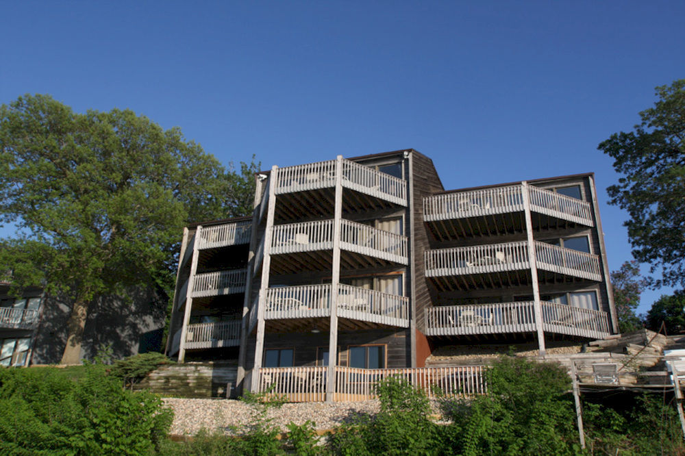 West Oaks Hotel Arnolds Park Exterior photo